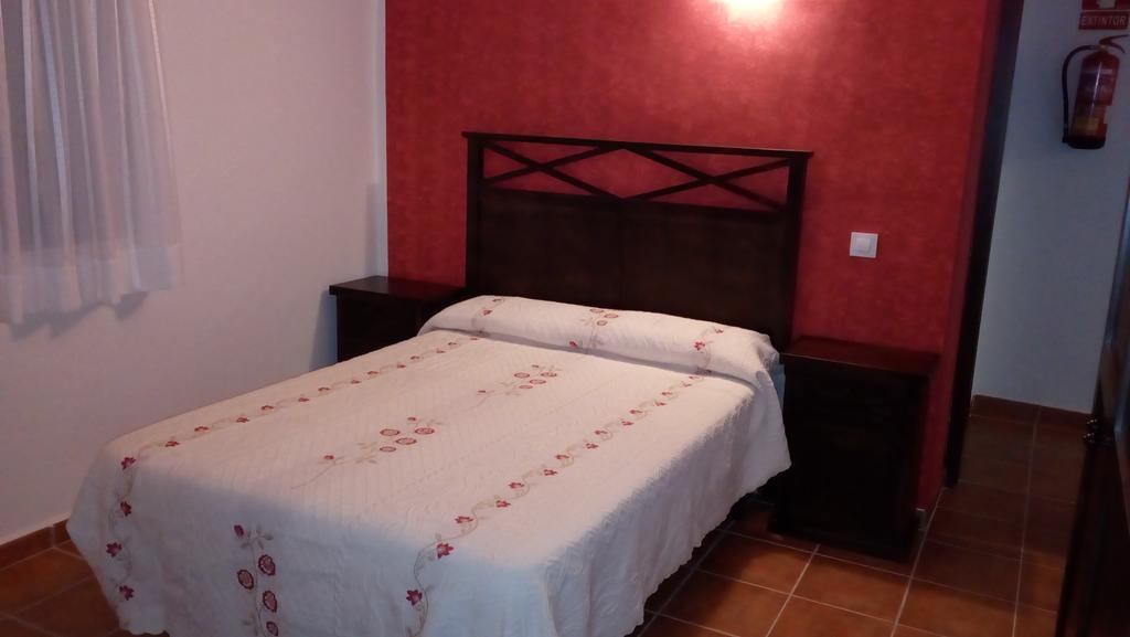 Apartamentos Rurales Casas De Los Maestros Talarrubias Екстер'єр фото