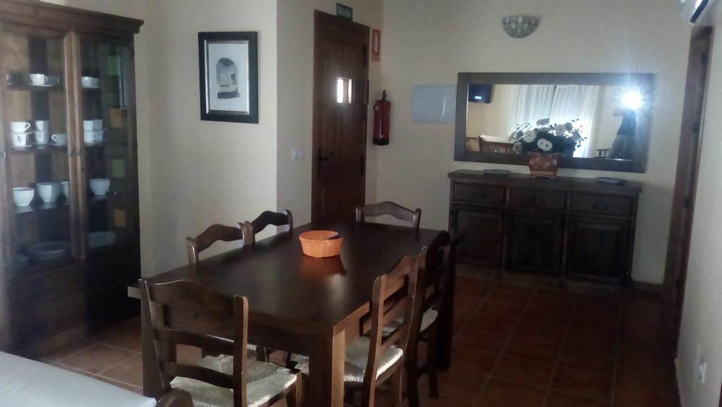 Apartamentos Rurales Casas De Los Maestros Talarrubias Екстер'єр фото