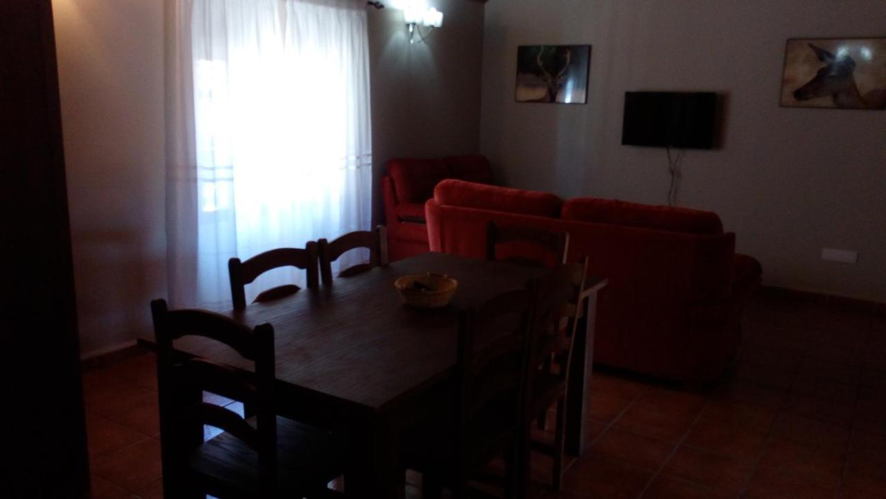 Apartamentos Rurales Casas De Los Maestros Talarrubias Екстер'єр фото